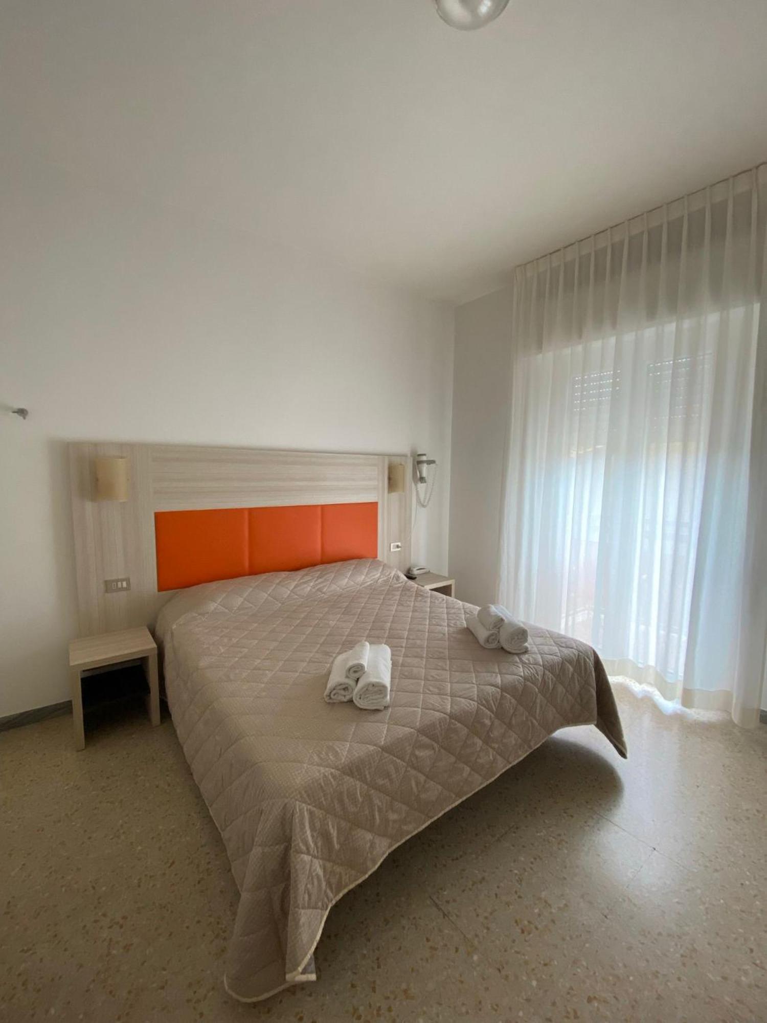 Hotel Silver Rimini Extérieur photo
